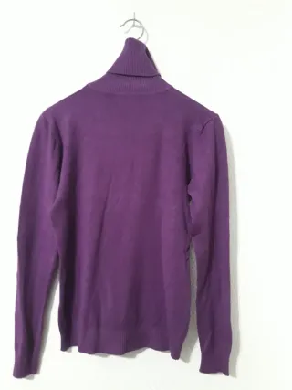 Jersey cuello alto morado