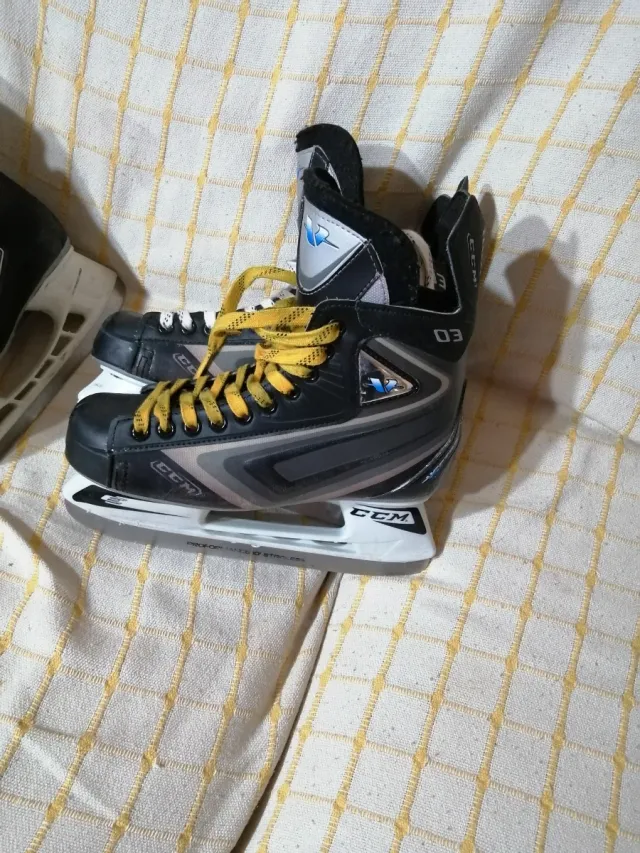 Patines Hockey Hielo Talla 36 y 41.