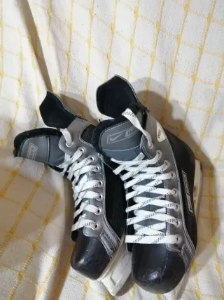Patines Hockey Hielo Talla 36 y 41.