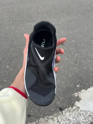 Nike Go Flyease
