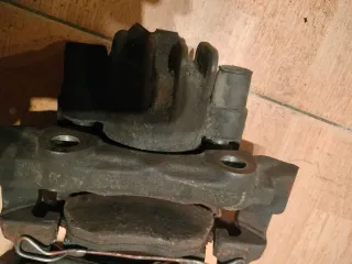 Pinzas Freno Citroen Saxo 247