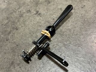 Abrazadera Tija Sillín Brompton Negra