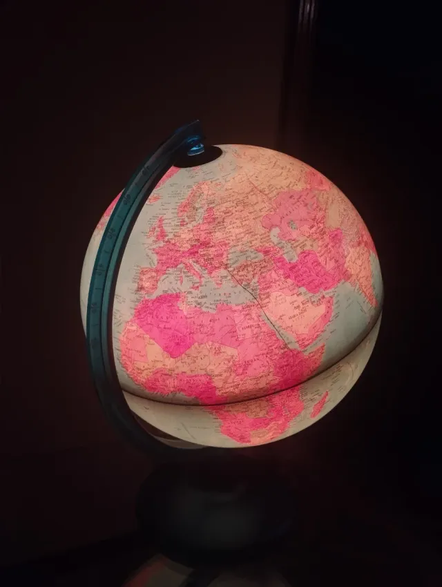 Lámpara globo terráqueo luminoso decorativo