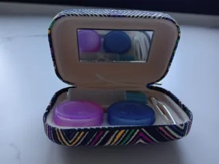 Cajita portalentes de contacto diseño étnico