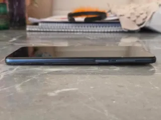 Xiaomi Redmi Note 9 Pro 128 GB con custodia