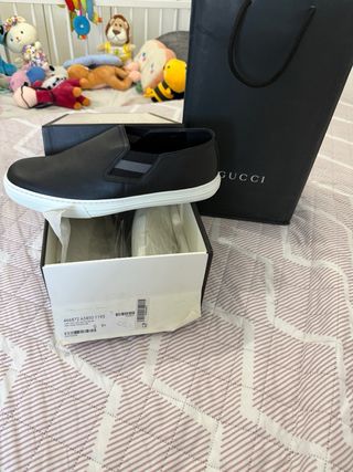 Zapatillas Gucci Negras y Blancas Talla 44