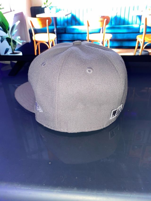 Gorra New Era LA Gris Talla 7