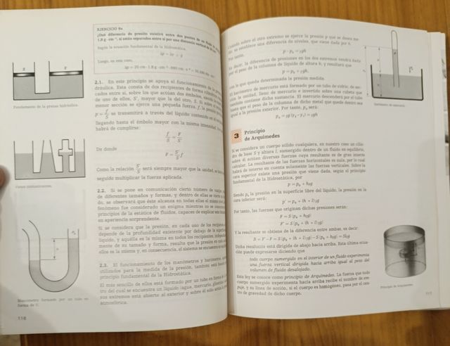 Física y química. Libro escolar antiguo