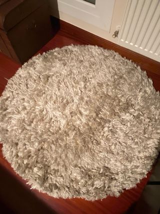 2 Tappeti rotondi a pelo lungo beige