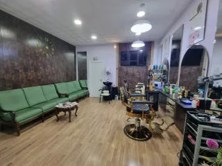 Traspaso Local de Barbería con Mobiliario Nuevo