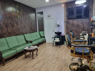 Traspaso Local de Barbería con Mobiliario Nuevo