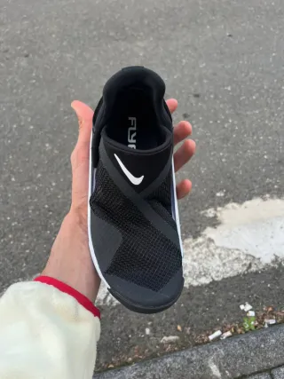 Nike Go Flyease