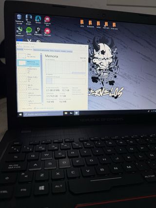 Portátil Gaming Asus gaming Rog strix GL553v