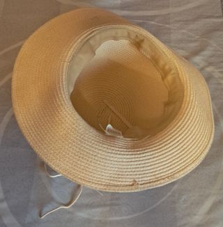 Sombrero de playa de paja