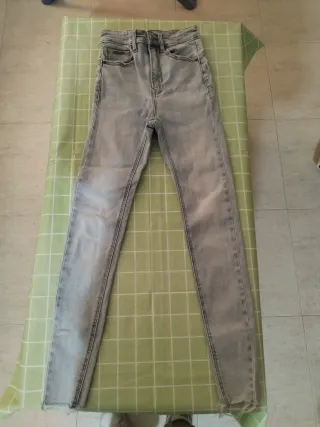 Tejanos vaqueros desgastados