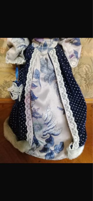 Bambola in porcellana