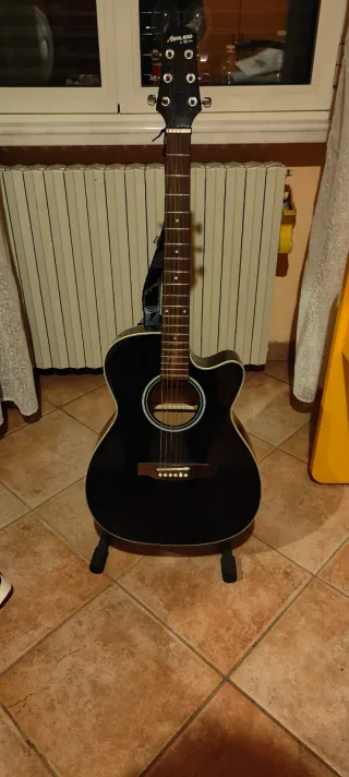 Chitarra Acustica Elettrificata Nera