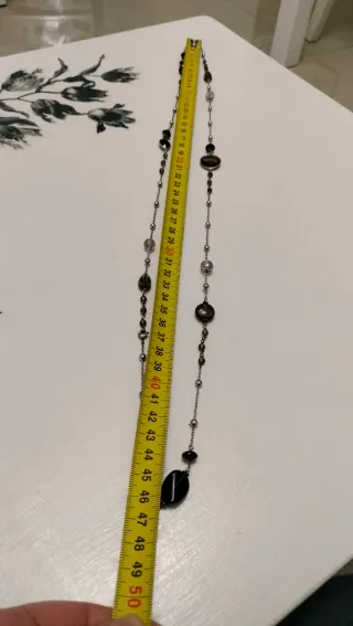 Collana con varie pietre vere.
