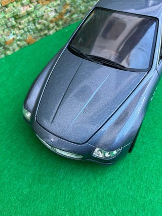 Maserati Quattroporte 2003 – Hot Wheels - 1.18