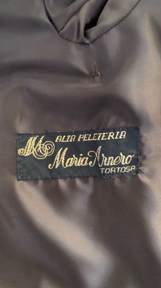 Abrigo de piel marrón