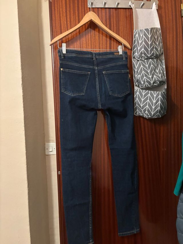 Pantalón vaquero Zara Talla 36