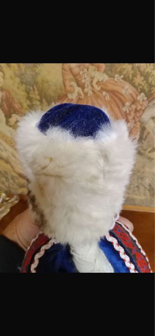 Bambola porcellana vintage vestito tradizionale