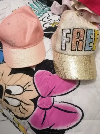 Cappellini rosa e oro