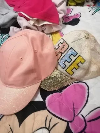 Cappellini rosa e oro