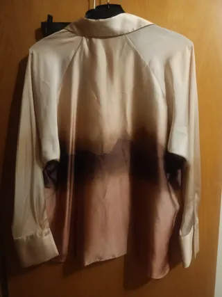 Blusa satinada Mango