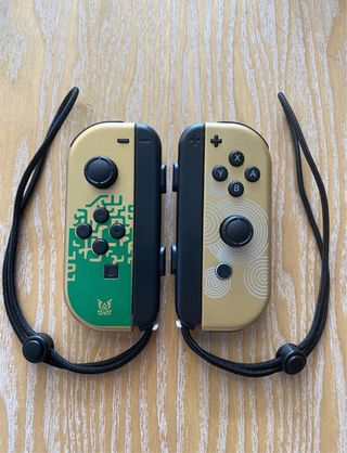 Joycons Zelda dorados Nintendo Switch