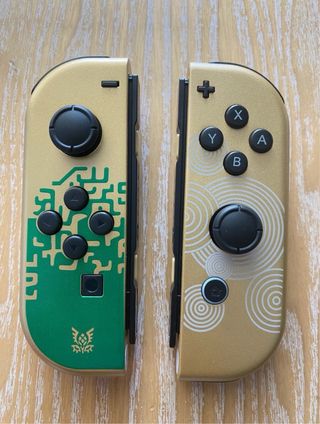 Joycons Zelda dorados Nintendo Switch