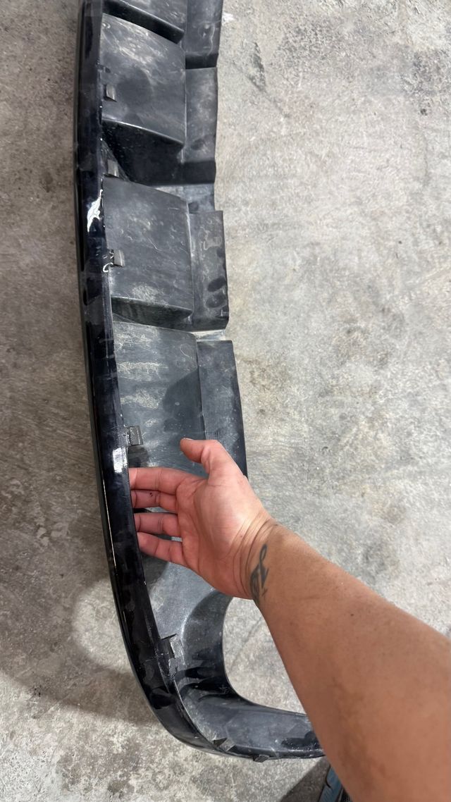 Difusor GTI MK6 también cambio por el original