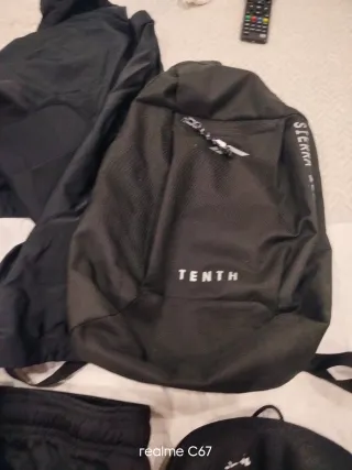 Lote Ropa Deportiva Negra y Amarilla