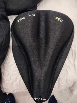 Lote Ropa Deportiva Negra y Amarilla