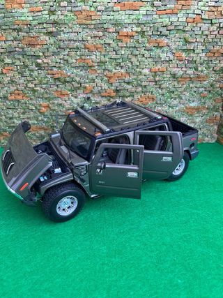 Hummer H2 – Maisto – Escala 1:18