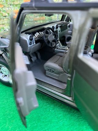 Hummer H2 – Maisto – Escala 1:18