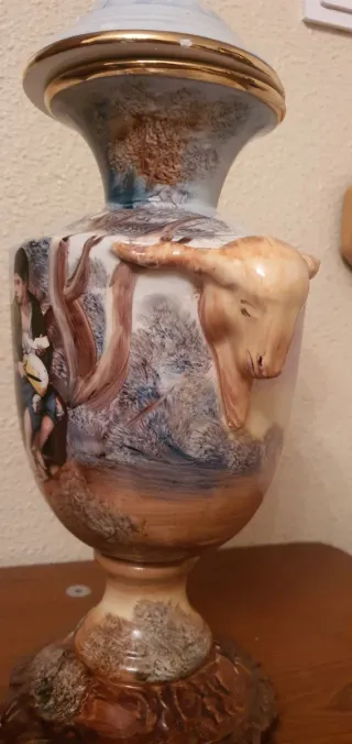 Ánfora decorativa cerámica con asas