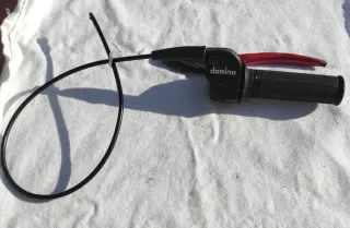 Puño Acelerador Rápido Domino