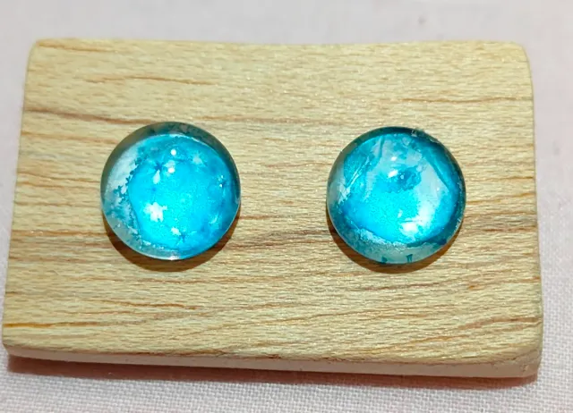 Pendientes azules y blancos. Artesania
