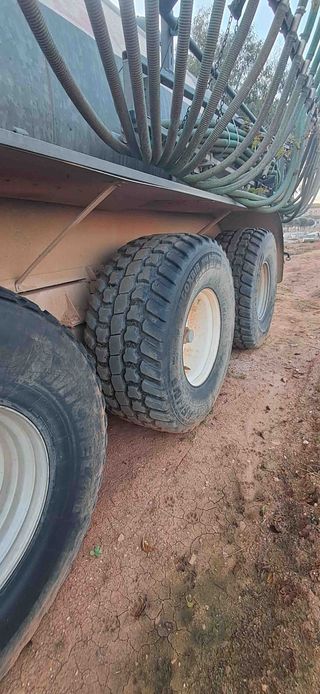 Cuba de purin Vogelsang 25.000 Litros.