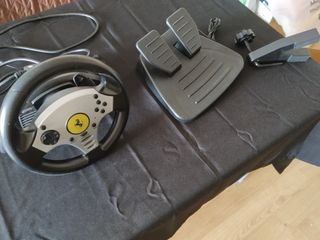 Volante Thrustmaster PS2 PS3 PC Gamecube Wii