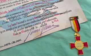 Medalla Paz Franco XXV Aniversario Victoria