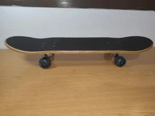 Skate Oxelo con diseño llamativo