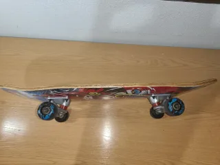 Skate Oxelo con diseño llamativo