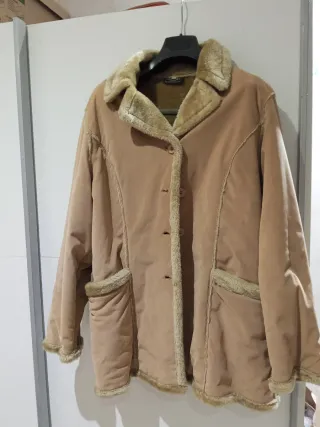 Montgomery donna beige con pelliccia