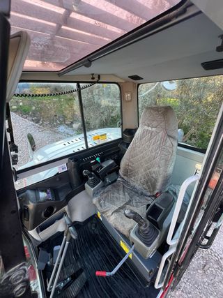 Excavadora de cadenas Takeuchi TB 290-2