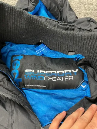 ¡¡OFERTA!! Talla L Chaqueta Superdry Negra