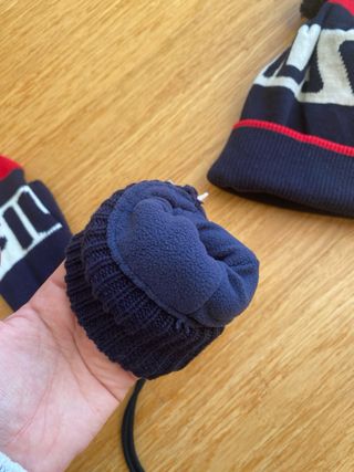 Berretto e guanti Fila