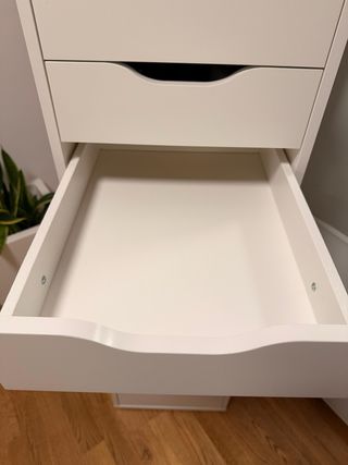 Cómoda 9 cajones Alex Ikea