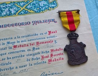 Medalla Homenaje Ayuntamientos Reyes 1925